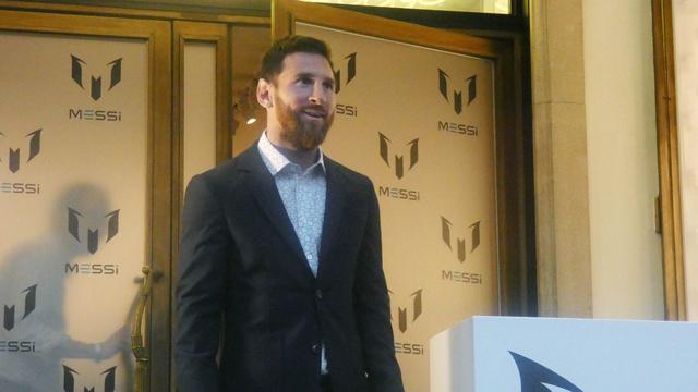 Lionel Messi Gehalt und Vermögen 2023 Millionen Euro Sieu Thi Do