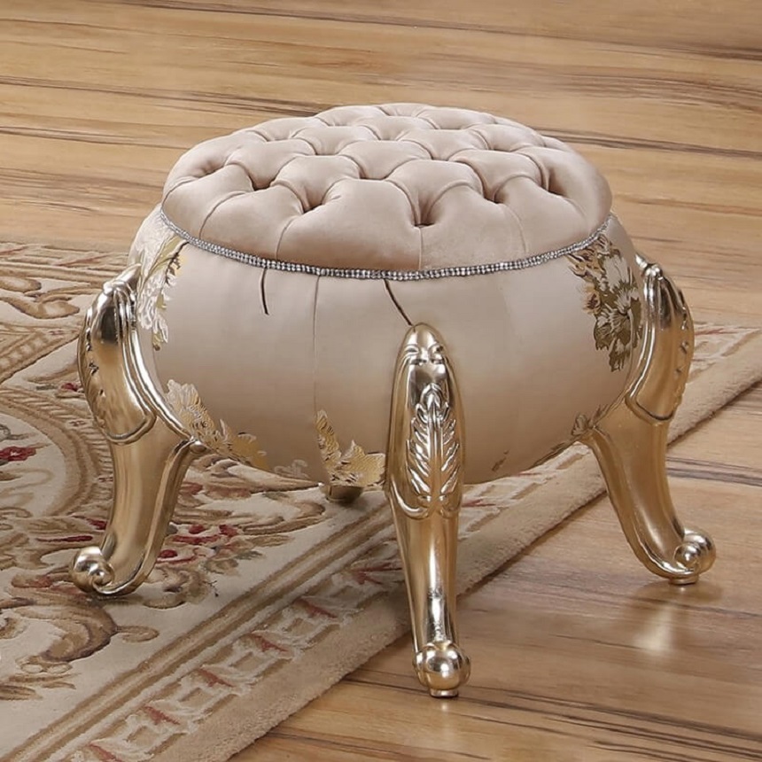 Đôn tân cổ điển nên kết hợp với loại ghế sofa nào?