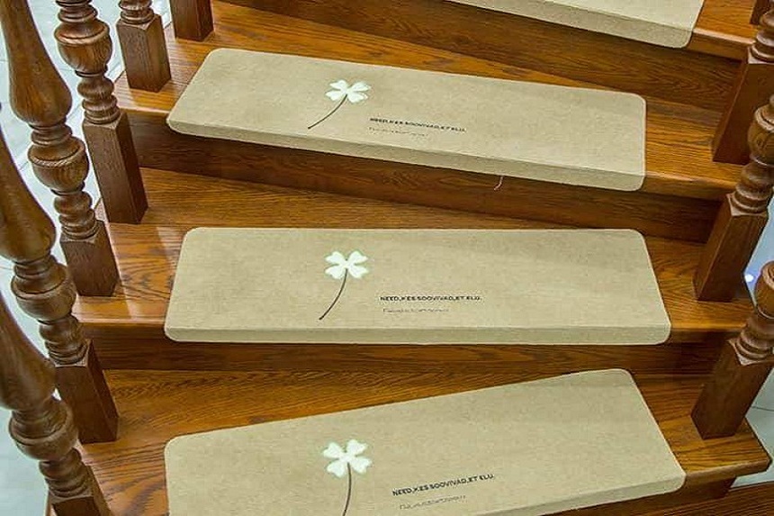 tim-hieu-cac-vai-tro-cua-tham-trai-cau-thang thảm trải cầu thang