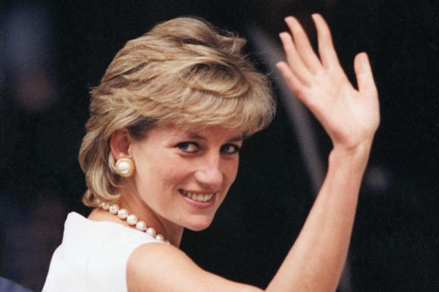 25 Jahre nach dem Tod von Prinzessin Diana: Eine Rückblick auf ihre Todesnacht 25 Jahre nach dem Tod von Prinzessin Diana: Eine Rückblick auf ihre Todesnacht