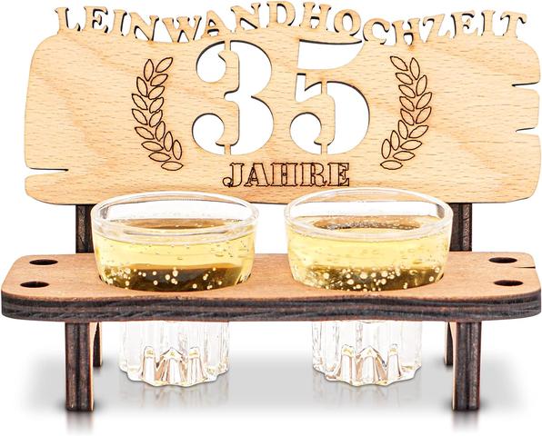 Die Bedeutung des 35. Hochzeitstages: Eine Leinwandhochzeit voller Erinnerungen Die Bedeutung des 35. Hochzeitstages: Eine Leinwandhochzeit voller Erinnerungen