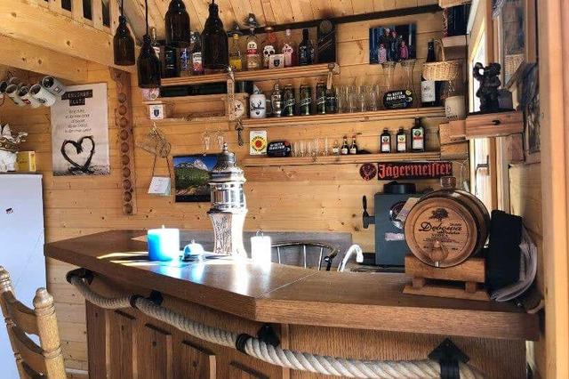 DIY-Projekt: Eine eigene Bar selber bauen mit diesen Ideen