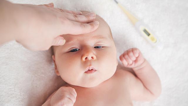 Wann sollten Eltern von 6 Monate alten Babys über die Verwendung von Fieberzäpfchen nachdenken? Wann sollten Eltern von 6 Monate alten Babys über die Verwendung von Fieberzäpfchen nachdenken?