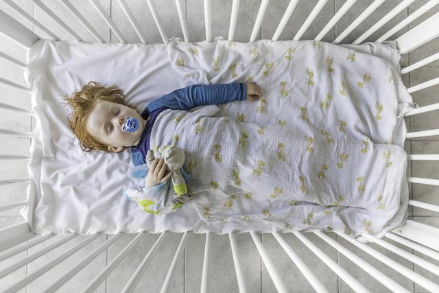 Tipps für Eltern: Ab wann sollte man kein Gitterbett mehr verwenden? Tipps für Eltern: Ab wann sollte man kein Gitterbett mehr verwenden?