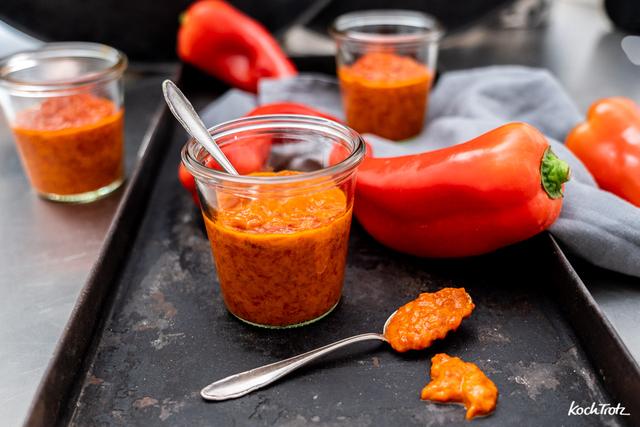 Ajvar Rezept: Leckere Paprikapaste einfach selbst gemacht - Sieu Thi Do ...