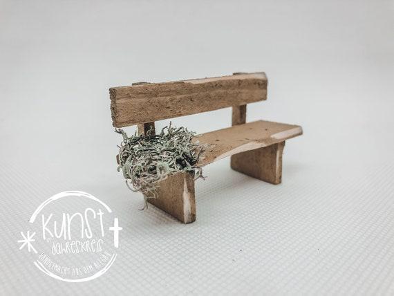 Kreative Idee: Eine einzigartige Wichtelbank selber machen Kreative Idee: Eine einzigartige Wichtelbank selber machen