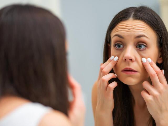 Effektive Hausmittel gegen dunkle Augenringe: Vorbeugung und Behandlung Effektive Hausmittel gegen dunkle Augenringe: Vorbeugung und Behandlung