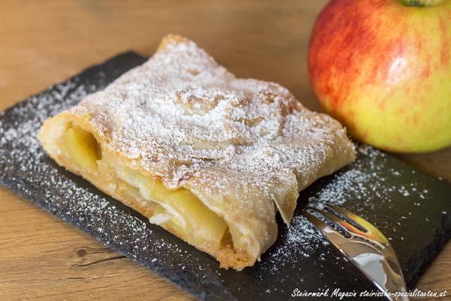 Apfelstrudel selber machen: Einfaches und leckeres Rezept Apfelstrudel selber machen: Einfaches und leckeres Rezept