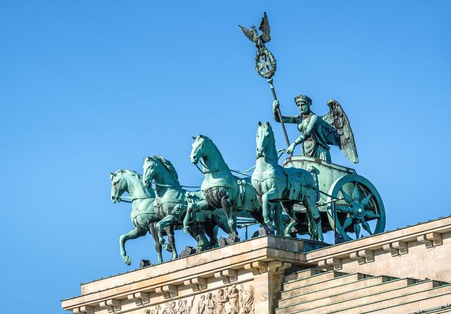 Die Quadriga auf dem Brandenburger Tor: Symbol für Frieden und Sieg Die Quadriga auf dem Brandenburger Tor: Symbol für Frieden und Sieg