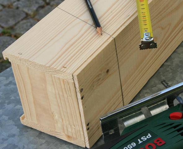 Schritt-für-Schritt-Anleitung: So bauen Sie Ihr eigenes Futtersilo für heimische Gartenvögel Schritt-für-Schritt-Anleitung: So bauen Sie Ihr eigenes Futtersilo für heimische Gartenvögel