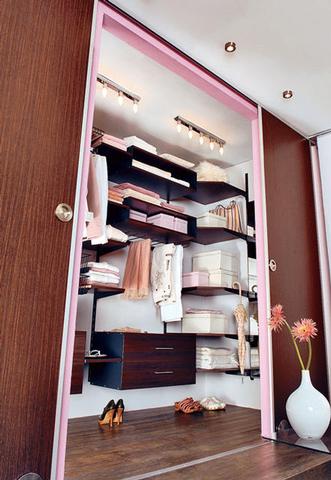 Begehbaren Kleiderschrank selber bauen - Schiebetür Begehbaren Kleiderschrank selber bauen - Schiebetür