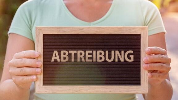 Kostenübernahme für einen Schwangerschaftsabbruch in Deutschland Kostenübernahme für einen Schwangerschaftsabbruch in Deutschland