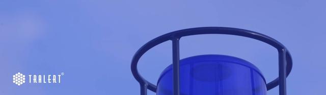 Welche Bedeutung hat ein blau blinkendes Licht an einem Fahrzeug? Welche Bedeutung hat ein blau blinkendes Licht an einem Fahrzeug?