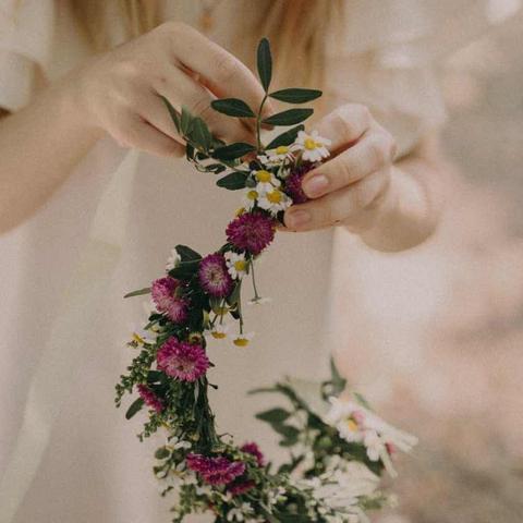 DIY Blumenkranz: So einfach kannst du ihn selber machen! DIY Blumenkranz: So einfach kannst du ihn selber machen!