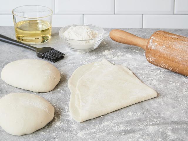 Selbermachen statt kaufen: Frischer Börek Teig aus eigener Herstellung Selbermachen statt kaufen: Frischer Börek Teig aus eigener Herstellung