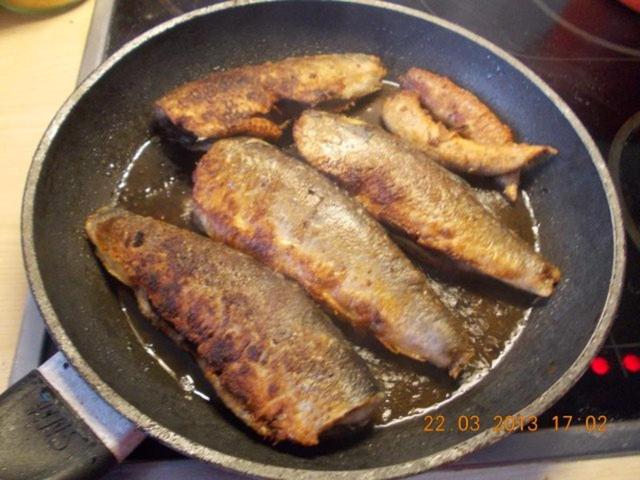 Bratheringe selbst panieren und einlegen: Perfekt für die Vorratskammer Bratheringe selbst panieren und einlegen: Perfekt für die Vorratskammer