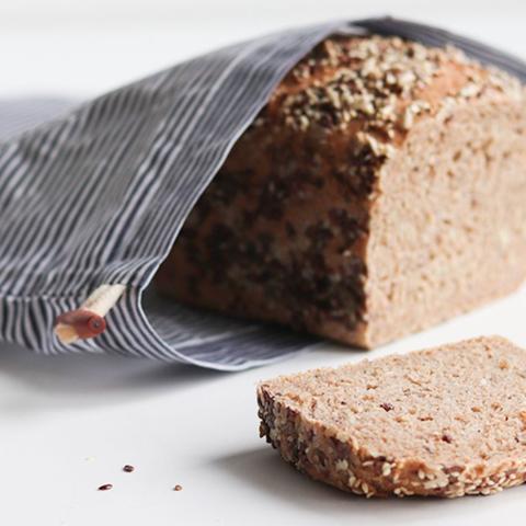 Warum werden Brot und Salz beim Einzug überreicht? Eine kulturelle Betrachtung. Warum werden Brot und Salz beim Einzug überreicht? Eine kulturelle Betrachtung.