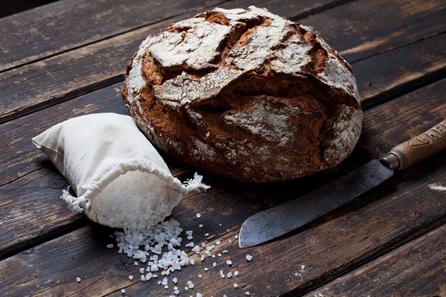 Warum Brot und Salz zum Einzug? Die symbolische Bedeutung erklärt Warum Brot und Salz zum Einzug? Die symbolische Bedeutung erklärt