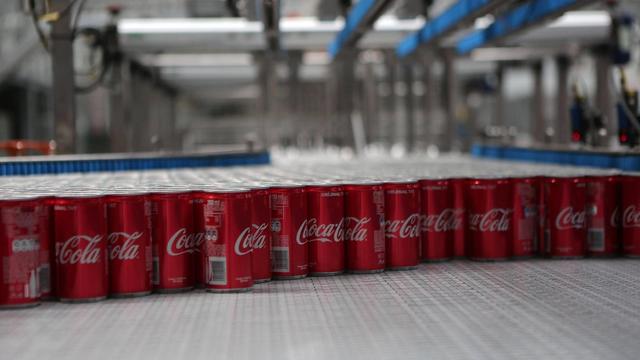 Die Bedeutung von "Coca Cola" rückwärts: Was steckt dahinter?