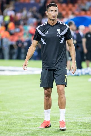 Cristiano Ronaldo Cristiano Ronaldo