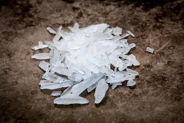 Die Wirkung von Crystal Meth: Ein Blick auf die schädlichen Auswirkungen Die Wirkung von Crystal Meth: Ein Blick auf die schädlichen Auswirkungen