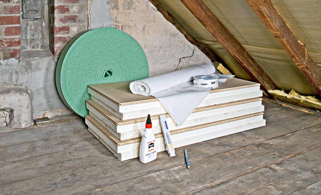 Dachbodendämmung selber machen: Tipps für eine begehbare Oberfläche Dachbodendämmung selber machen: Tipps für eine begehbare Oberfläche