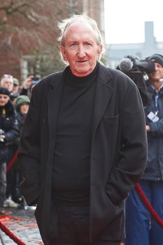 Mike Krüger: Eine Altersanalyse des beliebten deutschen Komikers Mike Krüger: Eine Altersanalyse des beliebten deutschen Komikers