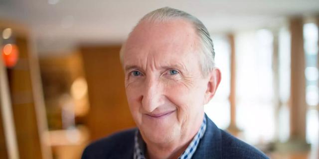 Mike Krügers Alter enthüllt: Erfahren Sie, wie alt der deutsche Komiker wirklich ist Mike Krügers Alter enthüllt: Erfahren Sie, wie alt der deutsche Komiker wirklich ist