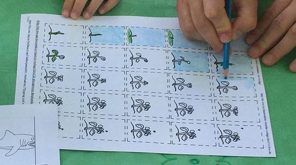 Basteln mit Bewegung: So erstellst du dein eigenes Daumenkino Basteln mit Bewegung: So erstellst du dein eigenes Daumenkino