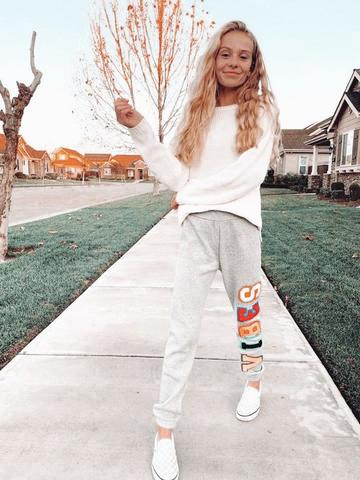 Beliebte Mode- und Lifestyle-Trends bei 12-jährigen Mädchen in 2022 Beliebte Mode- und Lifestyle-Trends bei 12-jährigen Mädchen in 2022