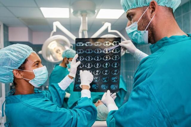 Die Rolle eines Radiologen: Aufgaben und Verantwortlichkeiten Die Rolle eines Radiologen: Aufgaben und Verantwortlichkeiten