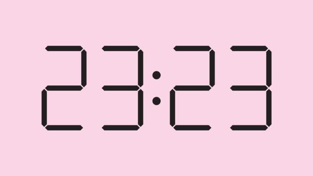 Der Schutzengel, der mit der Uhrzeit 23:23 Uhr korrespondiert und seine Bedeutung für die Liebe