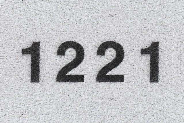 Warum ist 12:21 Uhr eine besondere Zeit? Warum ist 12:21 Uhr eine besondere Zeit?