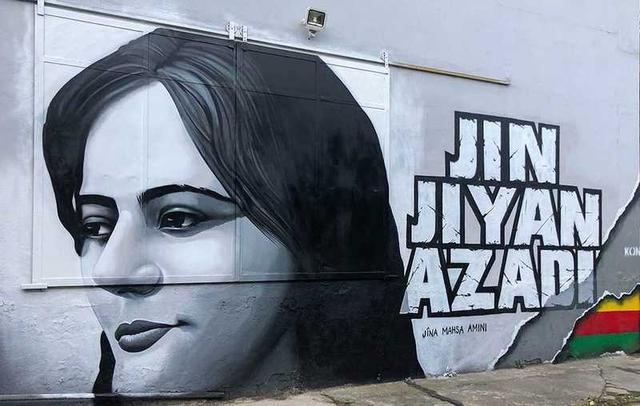 Die Verbindung zwischen "Jin, Jiyan, Azadî" und dem Widerstand gegen das Patriarchat Die Verbindung zwischen "Jin, Jiyan, Azadî" und dem Widerstand gegen das Patriarchat