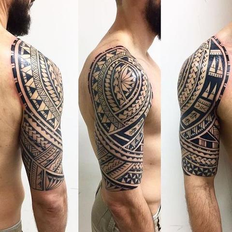 Von Tradition bis Individualität: Die Vielfalt der Maori Tattoos am Arm Von Tradition bis Individualität: Die Vielfalt der Maori Tattoos am Arm