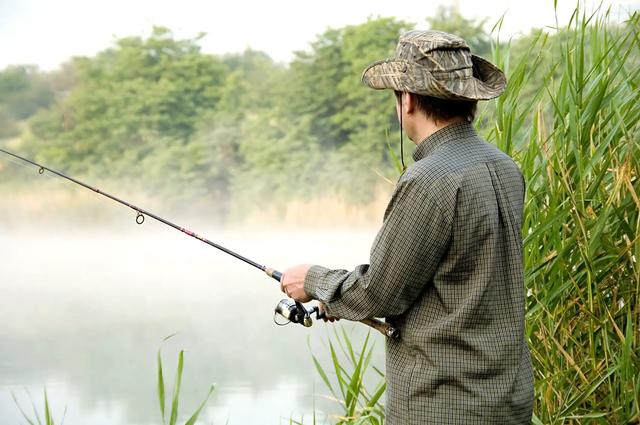 Warum Angler sich "Petri Heil" wünschen: Die biblische Geschichte dahinter