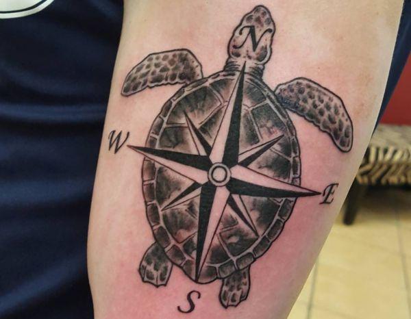 4. Schildkröten-Tattoos als Schutzsymbol und Zeichen der Widerstandskraft 4. Schildkröten-Tattoos als Schutzsymbol und Zeichen der Widerstandskraft