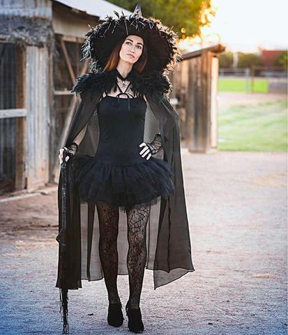 Originelles Hexenkostüm selber machen: Anleitungen und Tricks für Damen