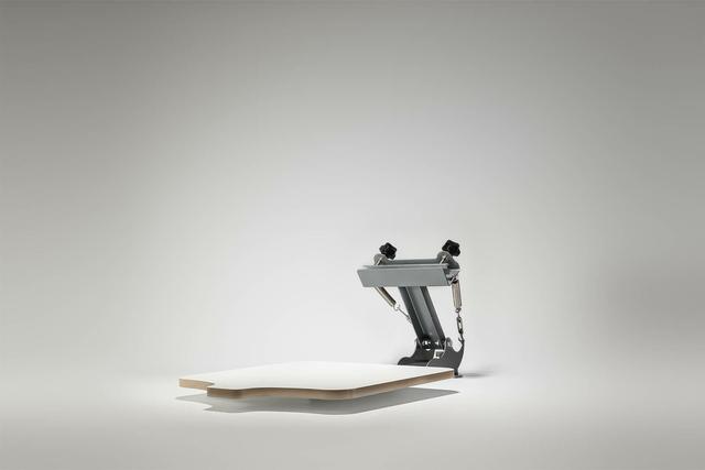 Kompakte und solide Siebdruckmaschine HyprPress 100 für professionelle T-Shirt-Bedruckung Kompakte und solide Siebdruckmaschine HyprPress 100 für professionelle T-Shirt-Bedruckung