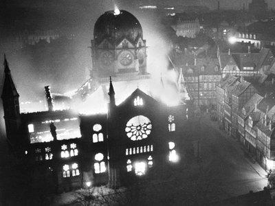 Der 9. November 1938: Zerstörung und Verfolgung jüdischer Gemeinden Der 9. November 1938: Zerstörung und Verfolgung jüdischer Gemeinden