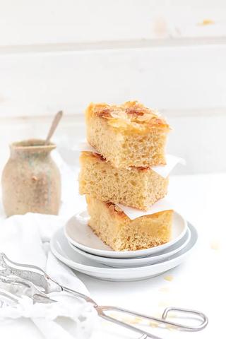 Traditioneller Butterkuchen nach geheimem Familienrezept Traditioneller Butterkuchen nach geheimem Familienrezept