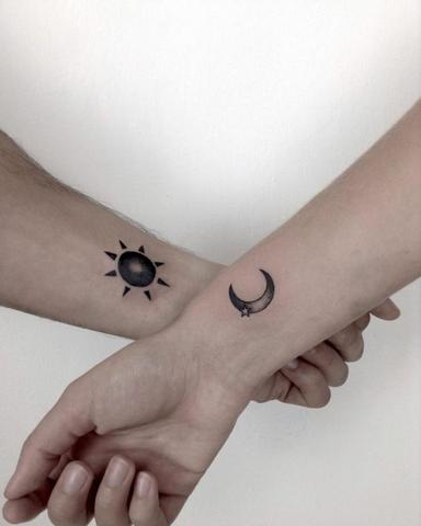 Die symbolische Bedeutung von Sonne und Mond als Tattoomotive Die symbolische Bedeutung von Sonne und Mond als Tattoomotive