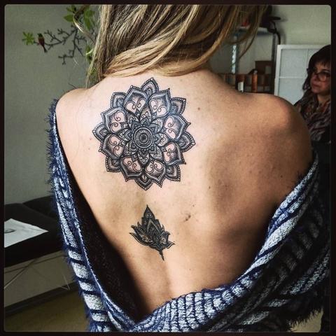 6. Die spirituelle Bedeutung hinter Mandala-Tattoos 6. Die spirituelle Bedeutung hinter Mandala-Tattoos