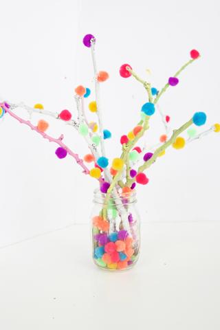 Shop the Look: Einkaufsliste für trendige Frühjahrsdekoration zum Selbermachen Shop the Look: Einkaufsliste für trendige Frühjahrsdekoration zum Selbermachen