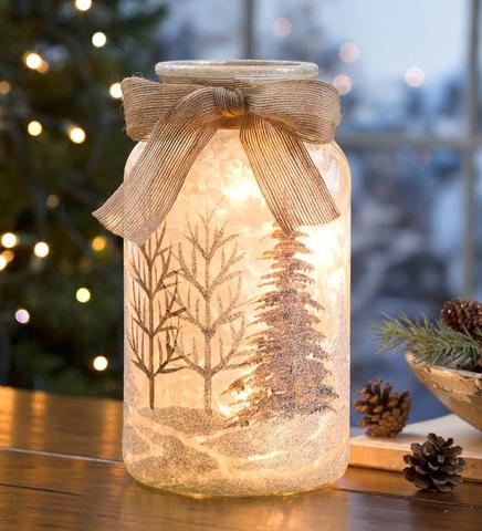 Zauberhafte Weihnachtsdeko: Glas mit Lichterkette selbst gestalten Zauberhafte Weihnachtsdeko: Glas mit Lichterkette selbst gestalten