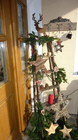 Kreative Ideen für selbstgemachte Weihnachtsdeko aus Holz für den Außenbereich Kreative Ideen für selbstgemachte Weihnachtsdeko aus Holz für den Außenbereich