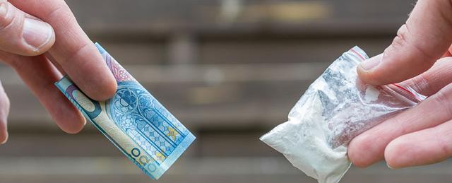 Verdacht auf Drogenhandel: Wie Unternehmen angemessen reagieren sollten Verdacht auf Drogenhandel: Wie Unternehmen angemessen reagieren sollten