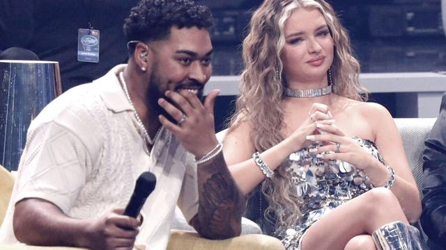 DSDS-Sieger Sem Eisinger unterliegt in den Charts seiner Konkurrentin Monika Gajek DSDS-Sieger Sem Eisinger unterliegt in den Charts seiner Konkurrentin Monika Gajek