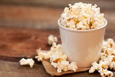 Popcorn und Hunde: Welche Risiken bestehen?