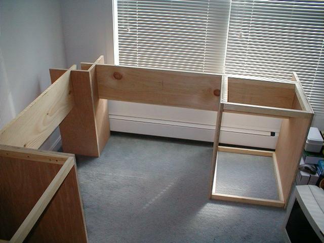 Schritt-für-Schritt-Anleitung: Eckschreibtisch selber bauen Schritt-für-Schritt-Anleitung: Eckschreibtisch selber bauen